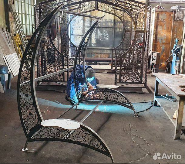 Садовая качеля