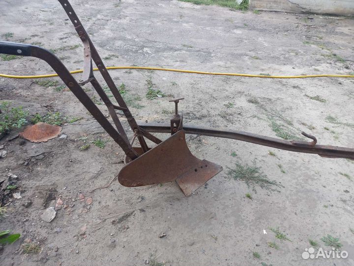 Конный плуг