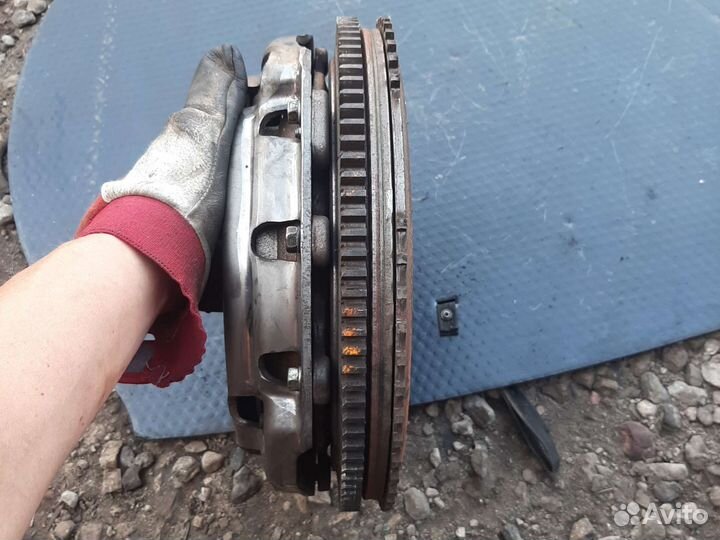 Маховик Ниссан X treil T30 2.2 дизель YD22