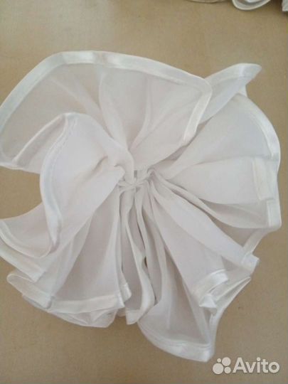 Белые резинки банты для волос к 1 сентября