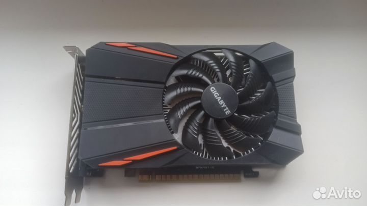 Видеокарта gigabyte 1050 2Gb