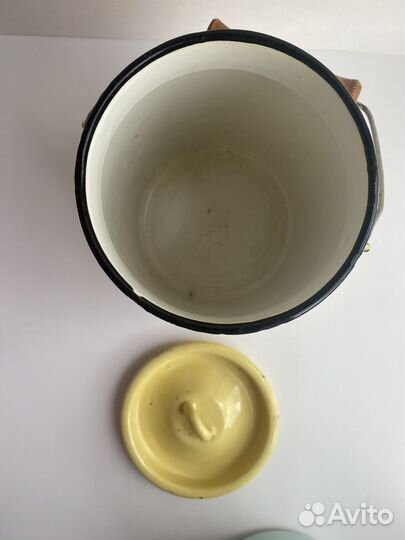 Бидон эмалированный молочный с крышкой 70е