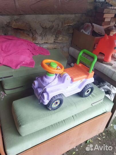 Машинка-каталка