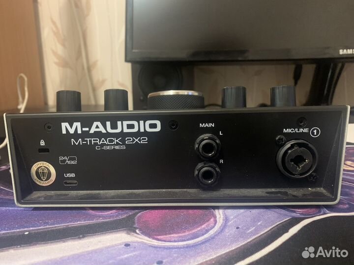 Внешняя звуковая карта m-audio m-track 2x2