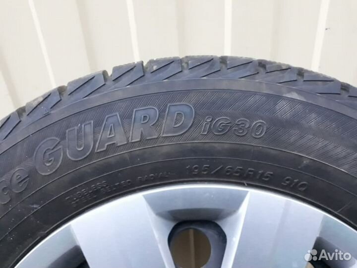 Yokohama Ice Guard IG30 195/65 R15