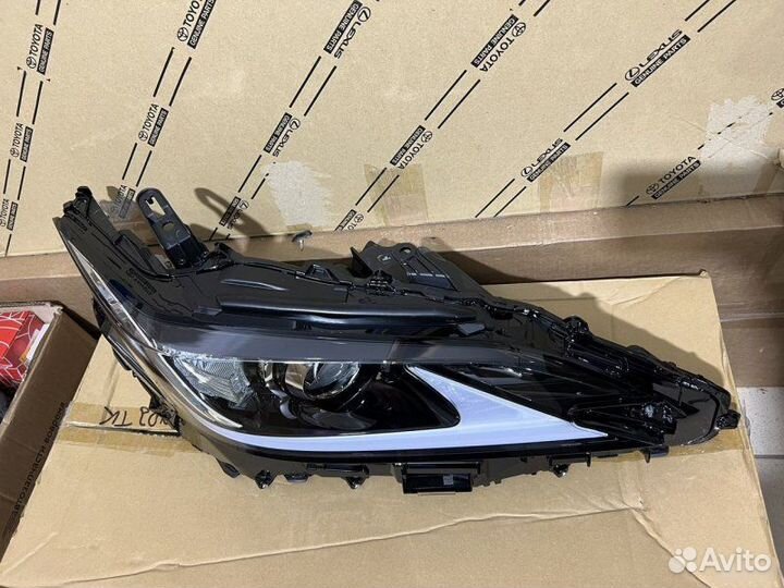 Фара правая Lexus Es 7