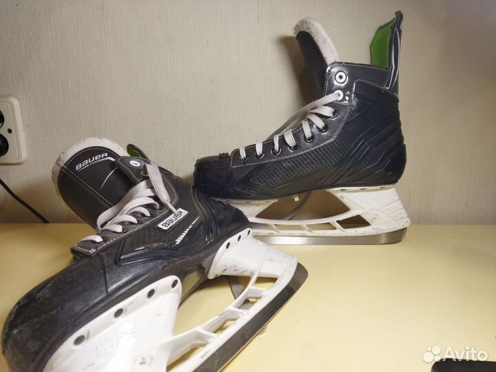 Хоккейные коньки bauer
