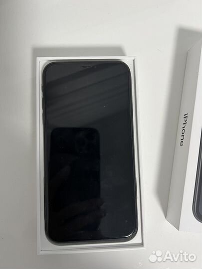 iPhone Xr, 64 ГБ