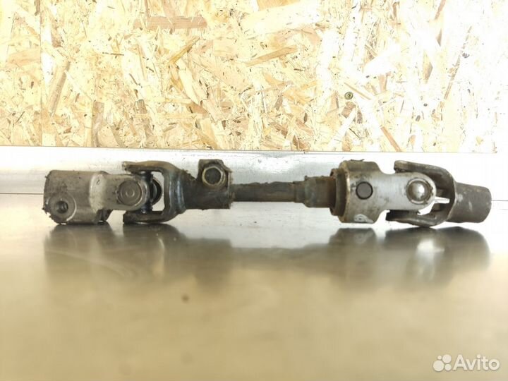 Кардан рулевой нижний Toyota Corolla e10