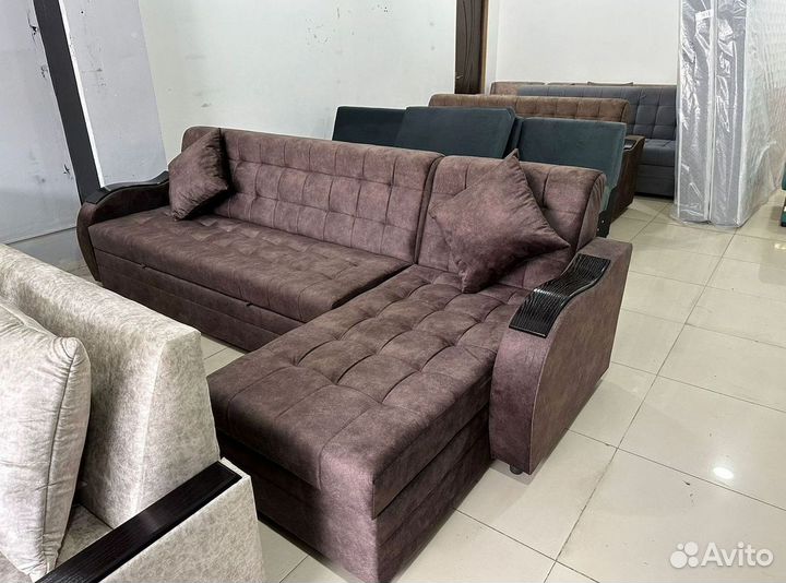 Угловой диван раскладной в наличии не б/у
