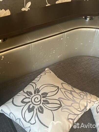 Продаётся диван
