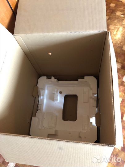 Коробка картонная большая для хранения