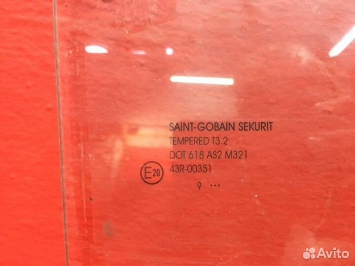 Стекло двери заднее правое Kia Venga YN G4FA 1.4