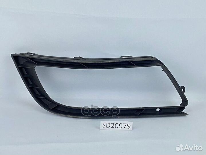 Решетка бампера левая VAG skoda superb II 08