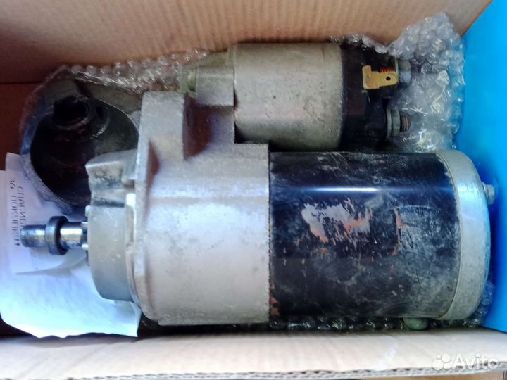 Стартер на Mitsubishi Outlander XL 2008 года