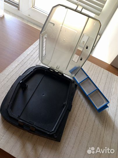 Пылесос робот автомат Philips FC8792