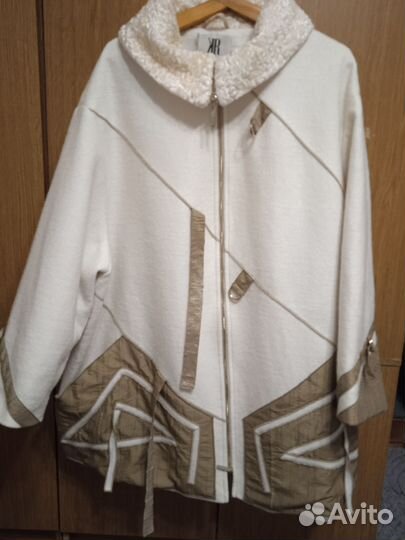 Женская куртка большого размера