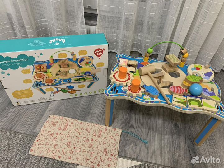 Стол-бизиборд Lucy&Leo