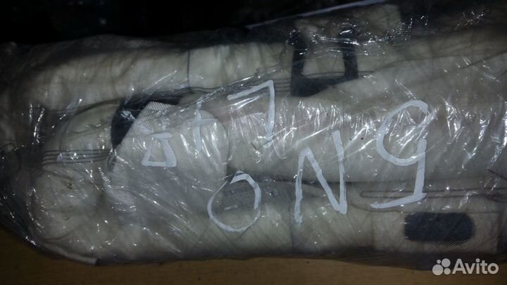 5N0880241H Подушки в сиденье на Тигуан