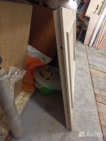 Дверь деревянная