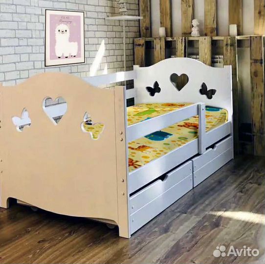 Кроватка сингл для малыша высокий борт берёза