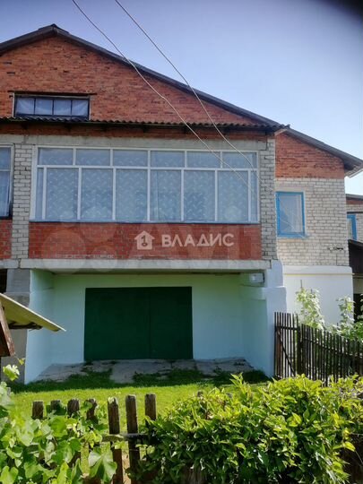 Дом 227,8 м² на участке 12 сот.