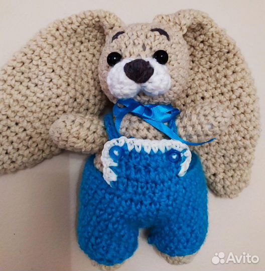 Зайка вязаный. Ручная работа