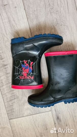 Детские резиновые сапоги