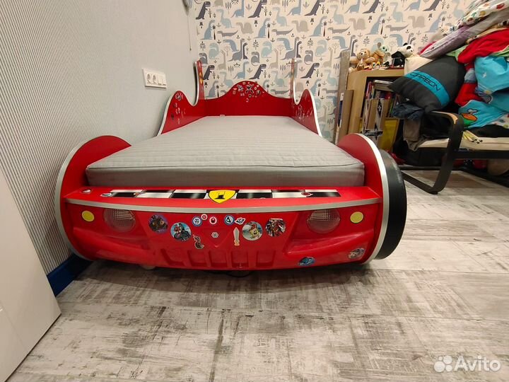 Кровать детская машинка
