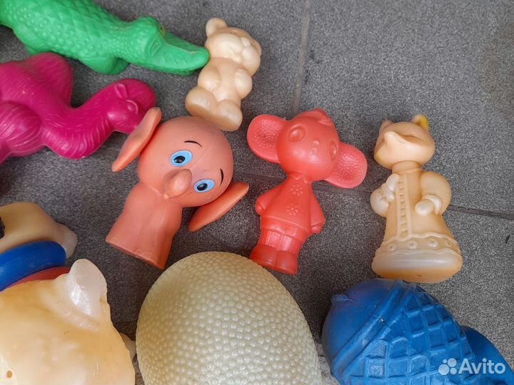 Игрушки СССР пластиковые