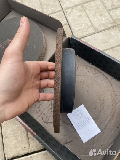 Тормозные диски lexus Toyota комплект