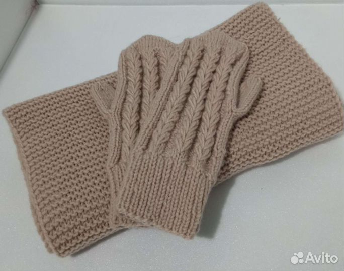 Комплект. Снуд и варежки