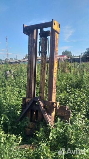 Прицепной вилочный погрузчик к трактору