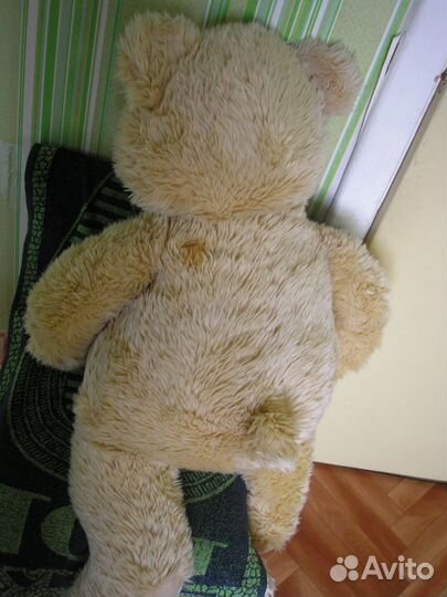 Плюшевый медвежонок
