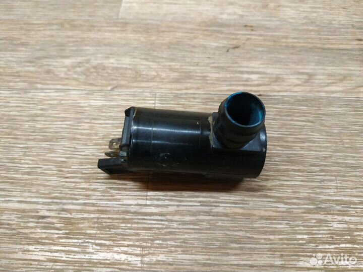 Насос омывателя Mazda Capella 626 GF (1997-2002)