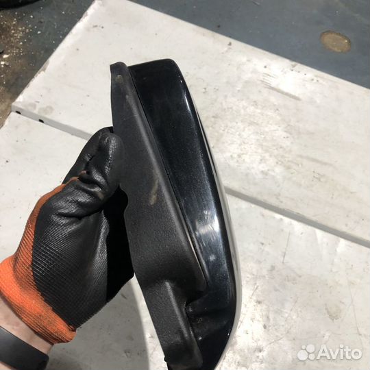 Правая крышка для Suzuki VZ1600 Marauder