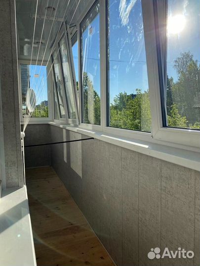 Остекление балконов под ключ