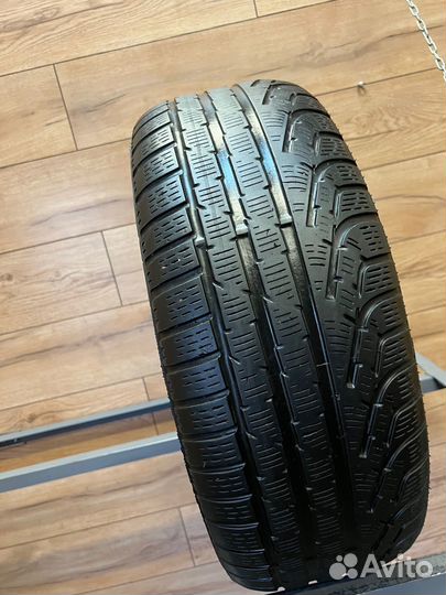 Pirelli Winter Sottozero 210 Serie II 235/55 R17