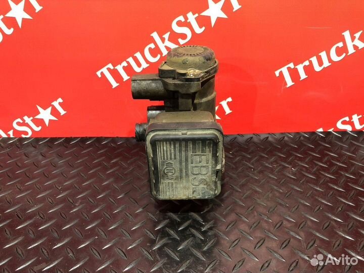 Кран управления тормозами прицепа