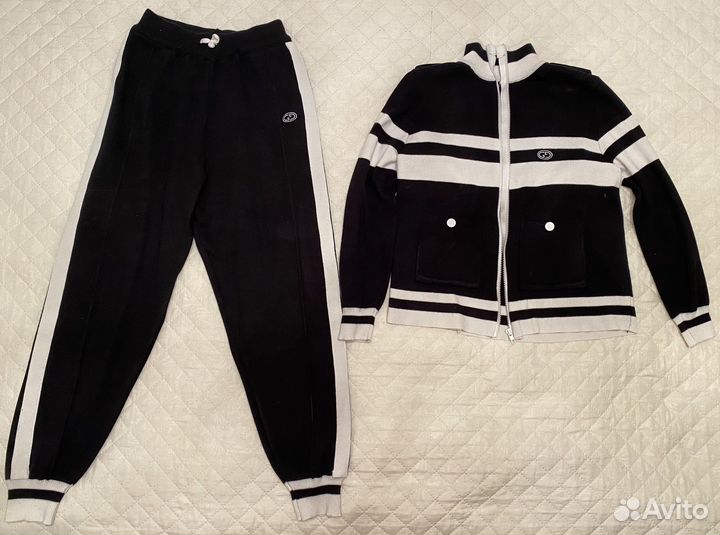 Костюм женский 42 размер