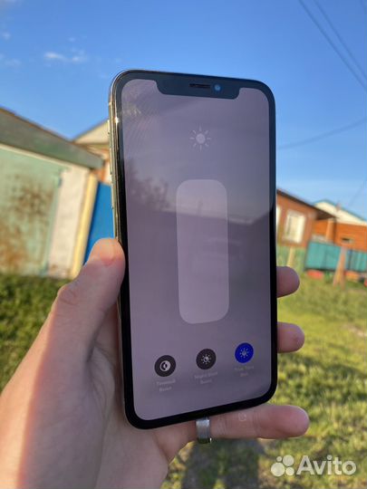 iPhone X, 64 ГБ