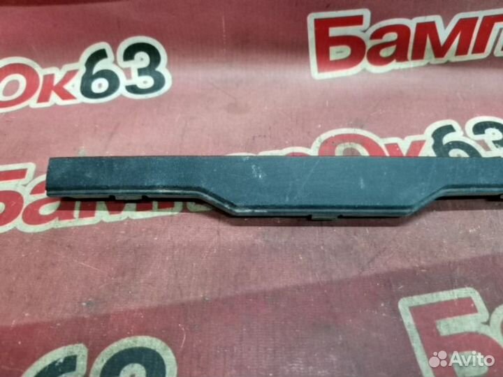 Накладка бампера передняя Volkswagen Amarok