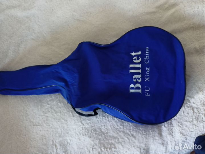 Акустическая Гитара