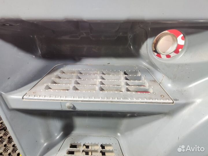 Корпус подножек левый Daf XF105