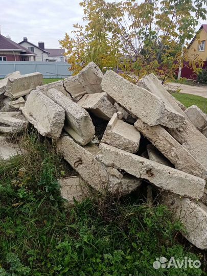 Бордюр тротуарный бу