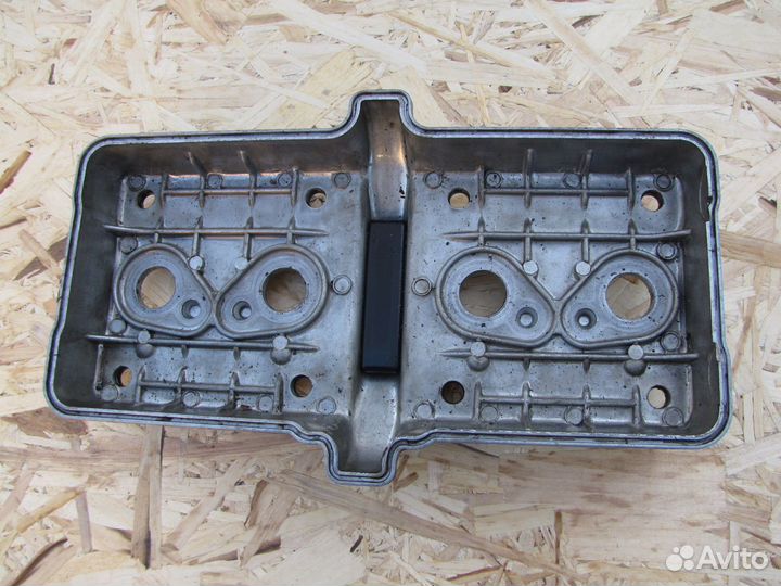 Клапанная крышка Kawasaki ZZR400-1 (ZX400K)