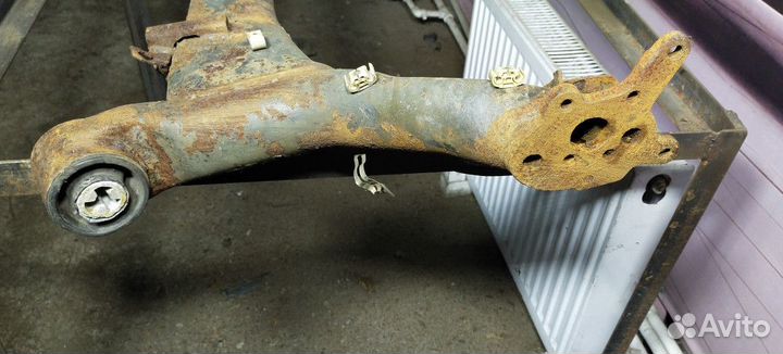 Балка задняя Skoda Fabia 5J