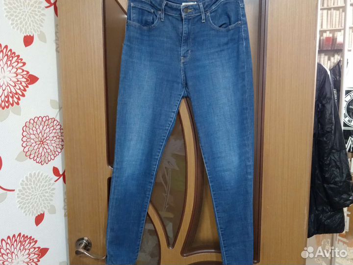 Джинсы
