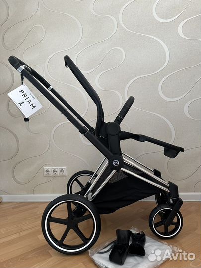Шасси Cybex Priam lll новое, с каркасом прогул