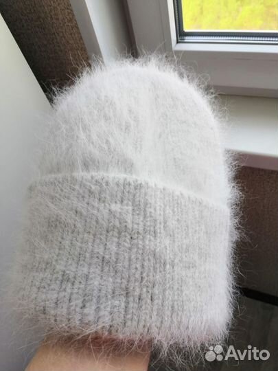 Шапка женская из ангоры новая